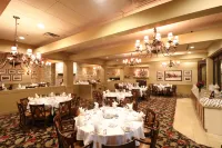 Hotel Mead Resorts & Conventions Center Hotels in Wisconsin Rapids