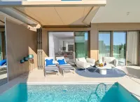 Designer Luxury Villa With Pool & Private Beach Access - Zadar Hotels in Turanj