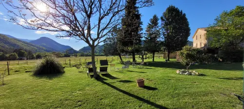 Mas de Reilhanette Hotels in Sault
