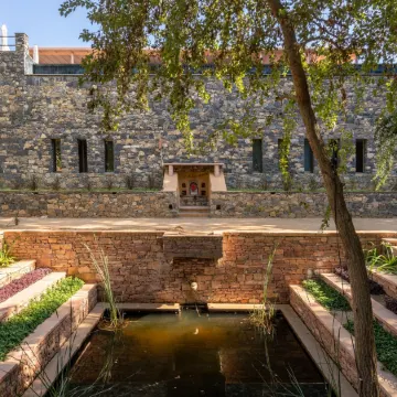 Mr & MRS Smith Raas Chhatrasagar