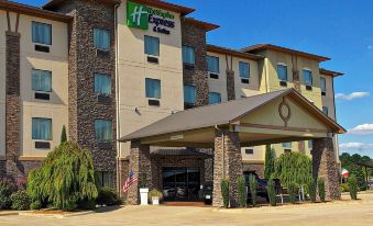 Holiday Inn Express & Suites Heber Springs
