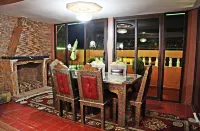 Naima House - breakfast