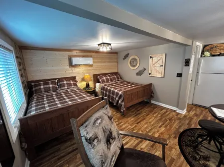 Old #8 Cabin - Formally Known As Key West