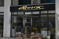 Porto & Almira Beach โรงแรมใน