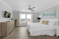 Gulf Views and Saltwater Pool - Stunning Beach Retreat