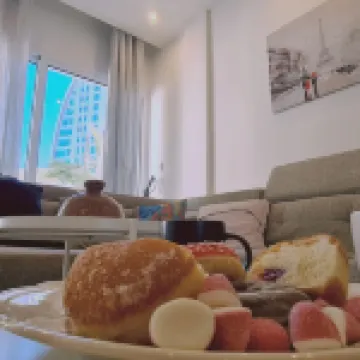 29 LIM - Downtown Retreat