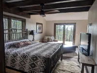 Not Your Typical Mountain Cabin - Must See Sunsets Hotel a Donegal Township