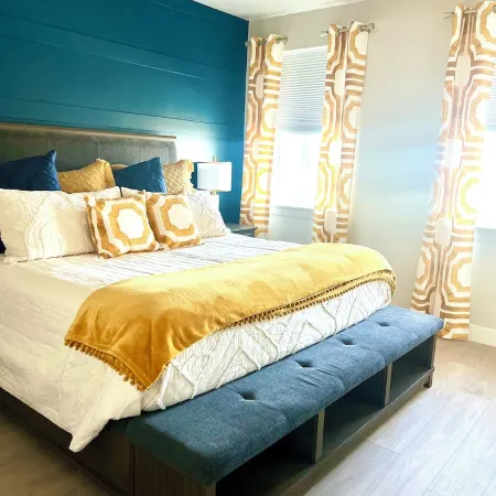 Stunning 4-Br Townhome – Family-Friendly, Biking Trails, Pool, and Games!
