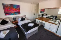 The Kinross Salutation Inn Hotels in Kinross