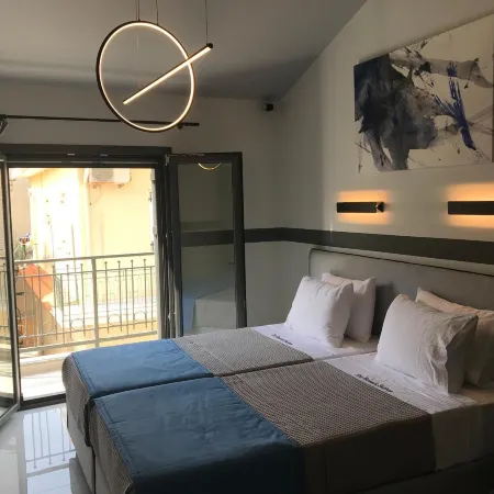 Deluxe 2Br Suite with Sea Views to Argostoli Bay