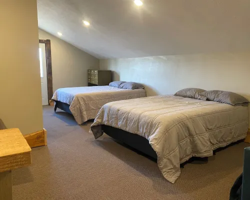 The Pedaler's Rest Retreat - Lakeside Tiny Home for 8 guests Hotels in Rock County