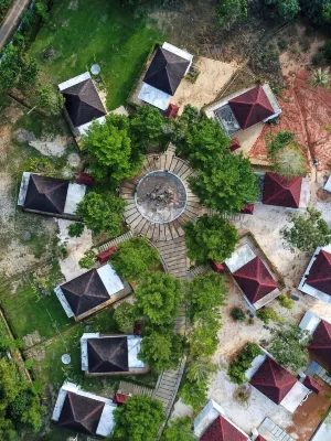 S Hotel and Resort - 2-Star