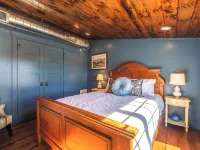 Charming 2-bedroom + Loft  cottage in Maryville Tennessee