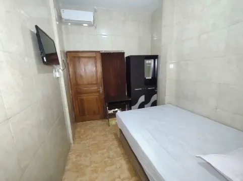 Homestay Kingkost at Nanda