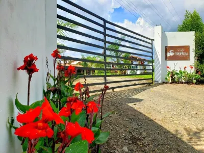 Hotel Campestre Café Tropical Hotels near Panaca