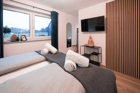 Mihalca® | Garden Suite Bibertal Отели рядом с достопримечательностью «Q1»