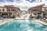 Luxury Ski-in/Ski-Out 4 Bedroom + Office with Westin Resort Amenities