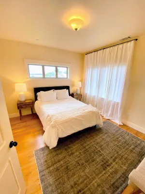 Vista House*Hot Tub Ocean & Bay Views* Hotels near Woodley Island