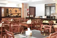 Sienna Inn Banjarmasin - Morgenmad