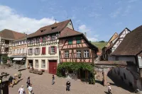 Cottage "L'Ecrin" in the heart of Riquewihr 2-4 people Hotels in Riquewihr