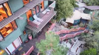 Sky Ridge - hilltop cabin with stunning views Hotels near Mountain Pottery