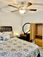 Prime 1st Floor Apt Near Hospitals, Brown & I-95 Wi-Fi, All Utilities Included