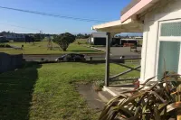Rose Cottage get-away, Foxton Beach Hotels near Manawatu Caravan Club