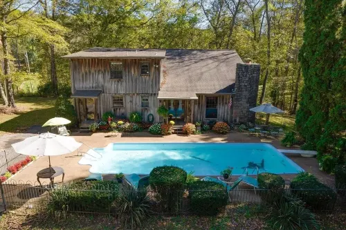 Modern Cabin With Pool Near Nashville!