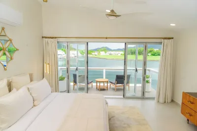 Luxury condo in Jolly Harbour Near beach Hotels near Valley Church Bay