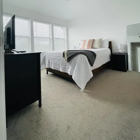 New & Elegant Modern Townhome