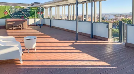 Penthouse best views of Pilar jacuzzi and garage