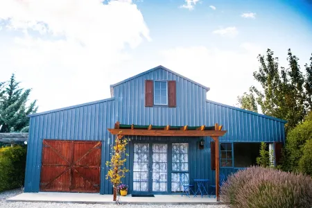 The Barn restful place Отели в г. Кромвель