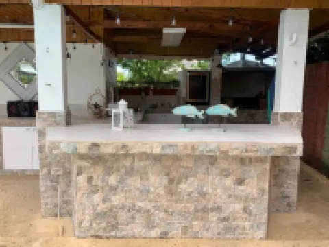 Casita tres mares!! Custom Home With private  Pool, Outdoor Grill, Easy Beach Wa