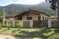 SPACIOUS 4 BEDROOM HOUSE UP TO 14 PEOPLE/ 6 PARKING SPACES/ 150M FROM MARANDUBA BEACH WIFI Hotels in Praia do Sape