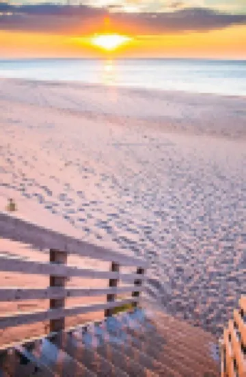 Unit 2 - Bay view duplex cottage, near coffee shops, restaurants and beach Hotels in Kings County