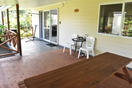 Kia Manuia Cottage - Titikaveka Отели рядом с достопримечательностью «Titikaveka Beach»