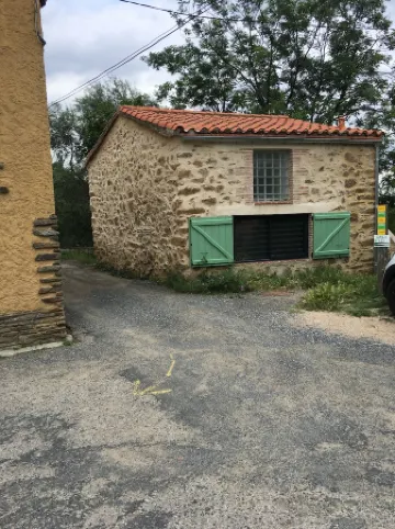 Charming stone house in the countryside