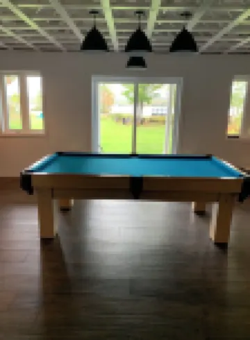 Magnifique Chalet sur le Bord de L'eau à 20 Minutes du Mont Orford et Magog
