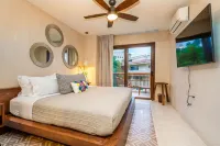 Casa Kaia, Luxury Boho-chic 2BD 2BA Ocean View Condo, Pool, Pets OK, ZONA DORADA