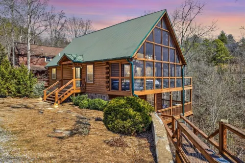 Stunning Mountain Cabin w/Hot Tub & Game Room