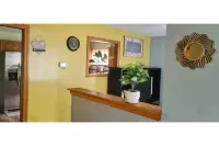 Cheerful 2-Bedroom Home With On Premises Parking Hotel a North Amityville