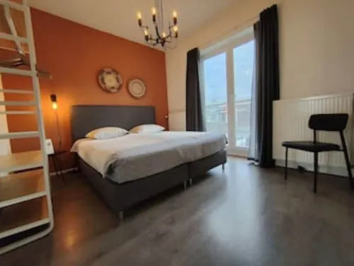 Seapoint, apartment with balcony and sea view - Homestays