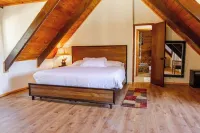 Beautiful Rustic Cabin on 5 Acres With Heavenly Views