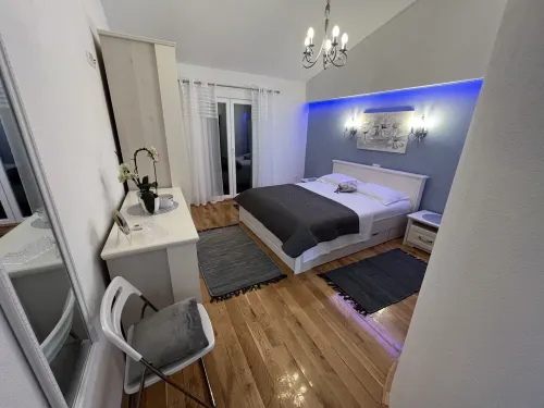 Villa with heated pool, sea view - a few minutes from the beach