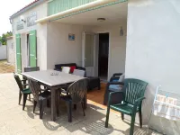 Maison Oléronaise ILE D'OLERON 10 minutes walk from the beach.