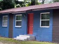 Cozy & bright 2-bedroom townhouse in Alachua
