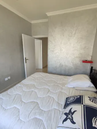 2 Bedroom Apartment in Bouznika Est Отели рядом с достопримечательностью «Plage David»