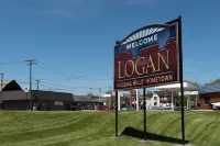 Hillside Escape...your home away from home! Hotels in Logan
