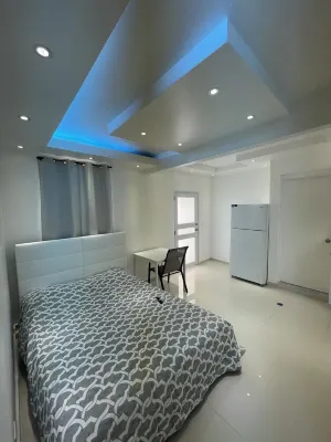 1058 Modern Apt 7