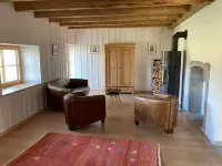 Der Charakter Eines Alten Bauernhofs im Herzen der Natur Các khách sạn ở La Brevine